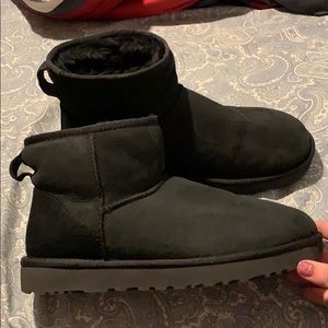 Black Ugg Classic Mini II Women’s size 10